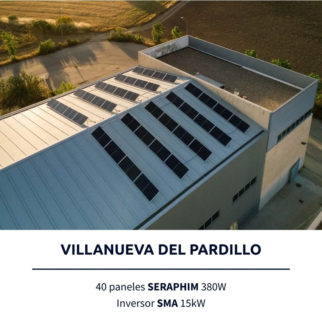 Instalación de placas solares en empresa en Villanueva del Pardillo por Lumio